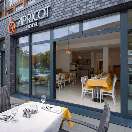 Apricot Hotel