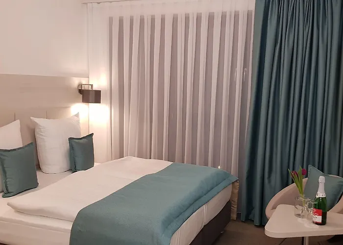 Apricot 3* Hamburg