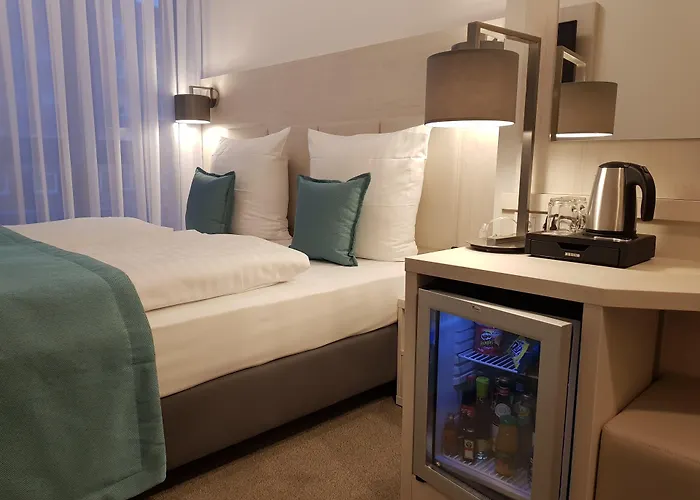 Apricot Hotel 3*