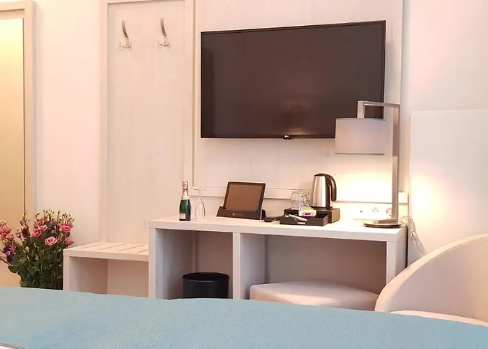 Hotel Apricot